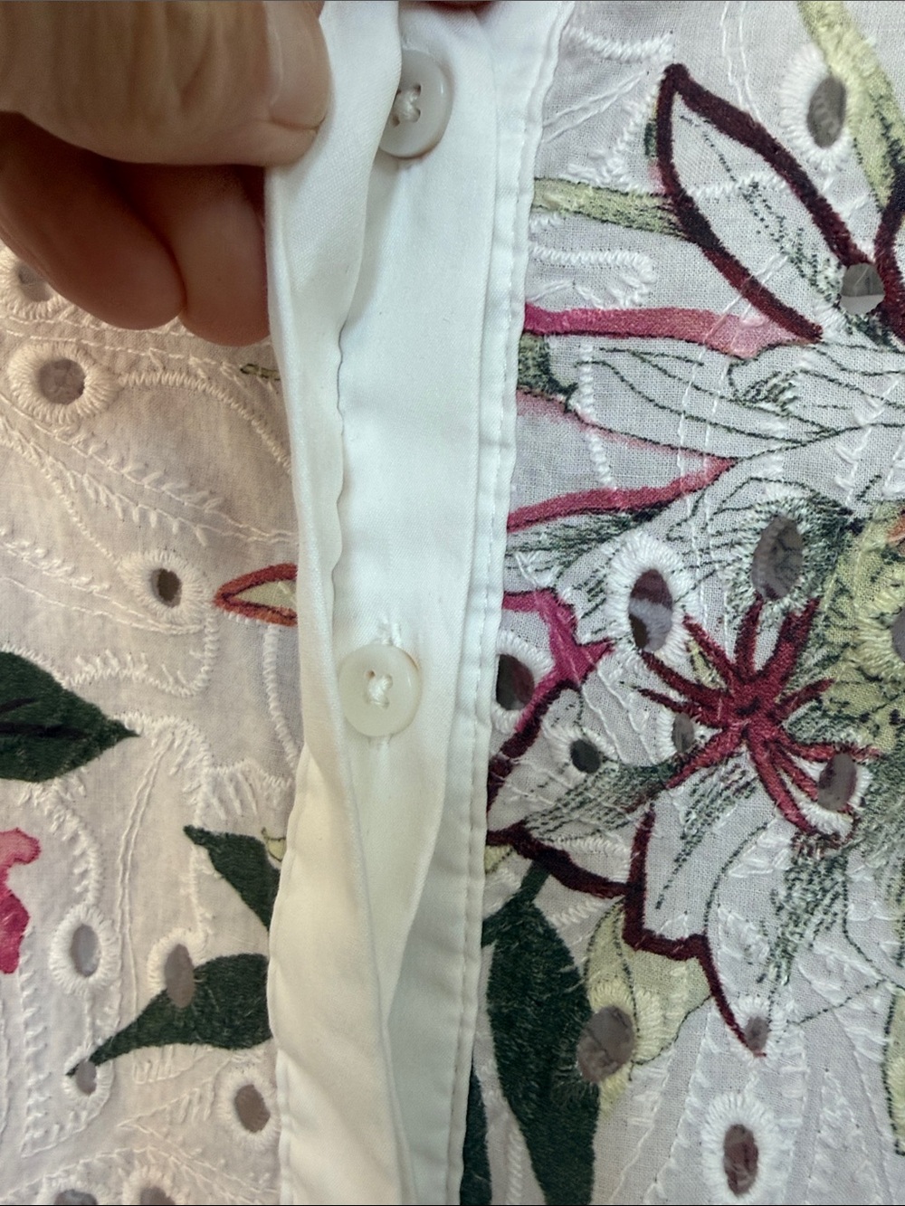 Chicos White Eyelet Floral Button-Up Cotton Top 6 - Picture 7 of 10